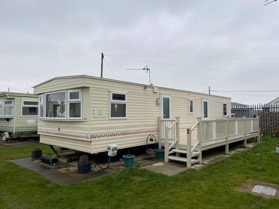 Отель 8 Berth Sealands Инголдмелс Экстерьер фото