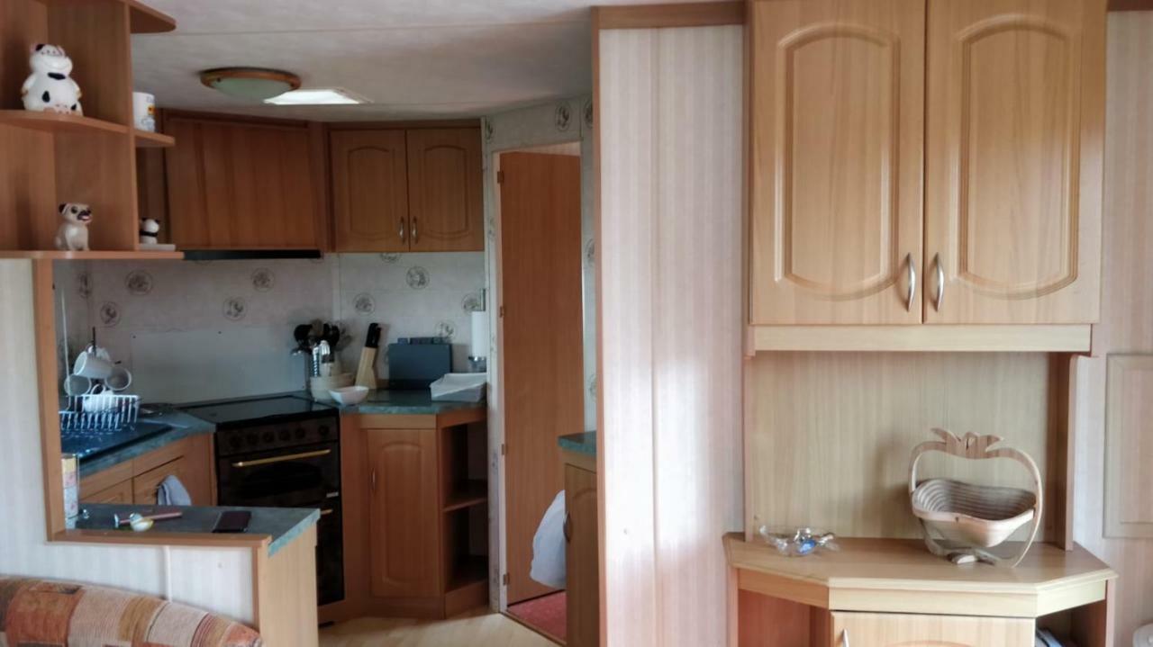 Отель 8 Berth Sealands Инголдмелс Экстерьер фото